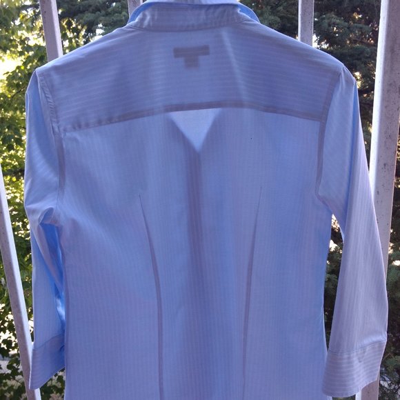 Blouse Button Up Shirt - Picture 2 of 9
